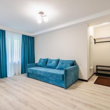Artal Apartment On Obolonsky Avenue 16 Kiev Luaran gambar